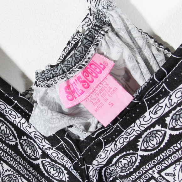 She's Cool Abstract Print Maxi Dress - Picture 3 of 5